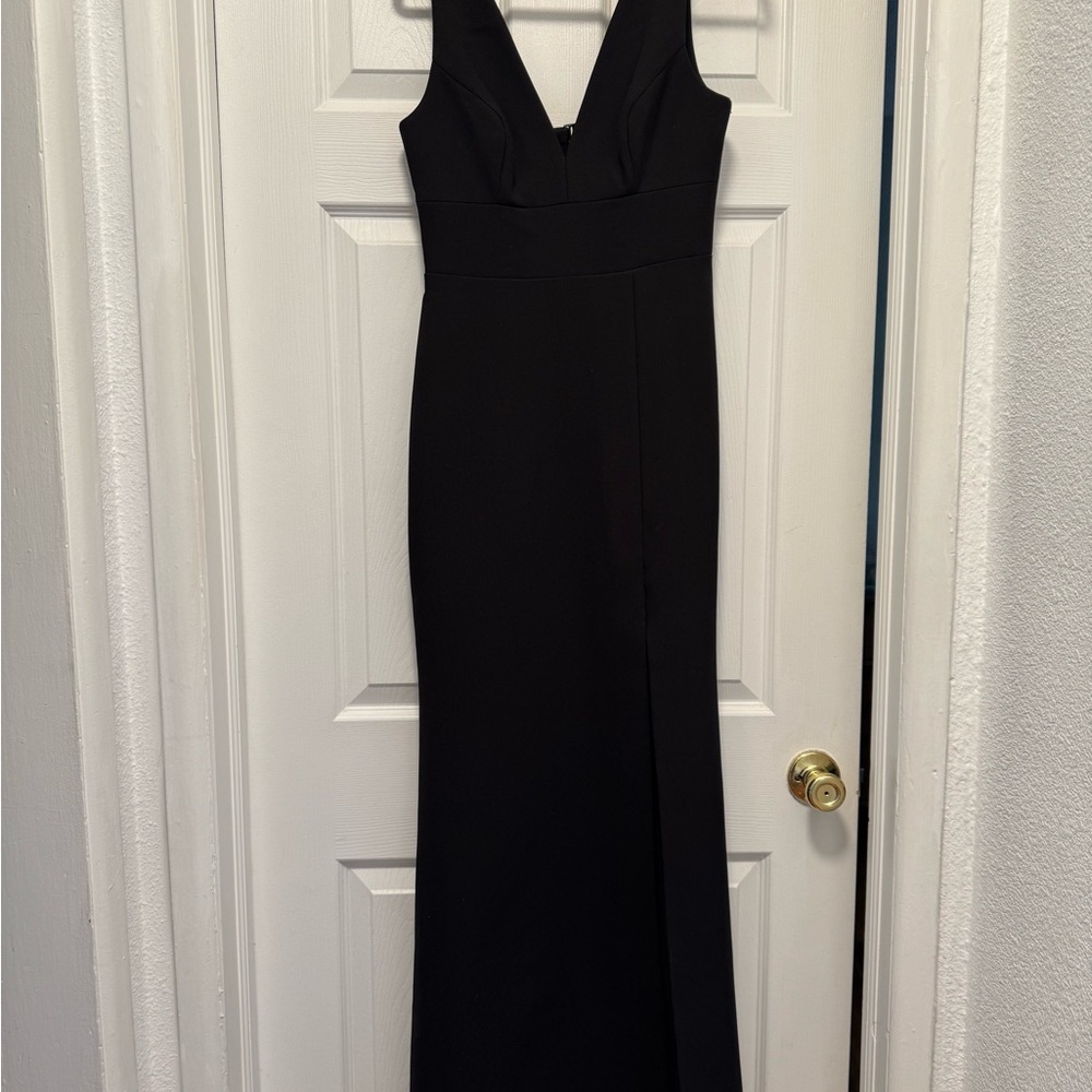 BCBGMaxAzria Black Sleeveless V-Neck Maxi Dress with open back detail